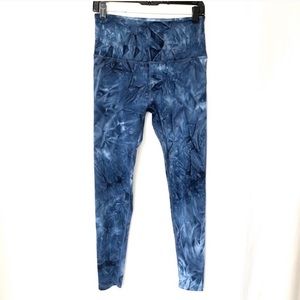 Beyond yoga smoke show high waisted leggings